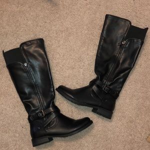 Black boots - worn once